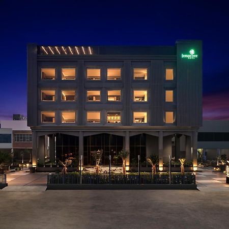 Lemon Tree Hotel, Hisār Buitenkant foto