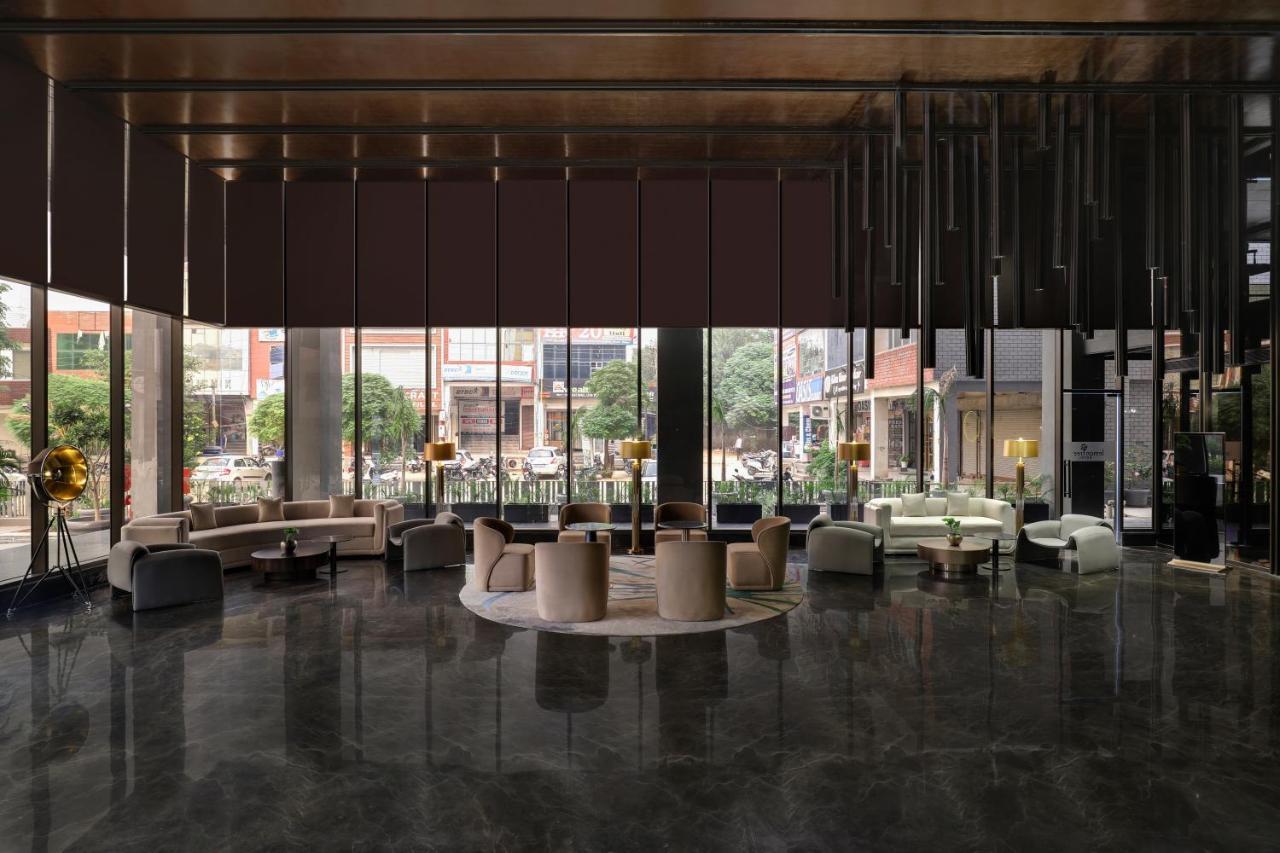 Lemon Tree Hotel, Hisār Buitenkant foto